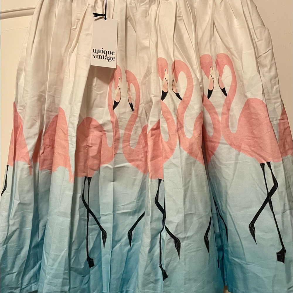NWT Unique Vintage White & Pink Flamingo Print Circle Skirt - Picture 2 of 3